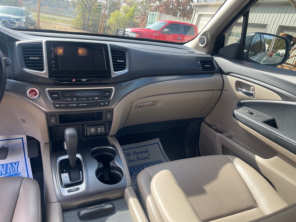 2018 Honda Ridgeline Image 14