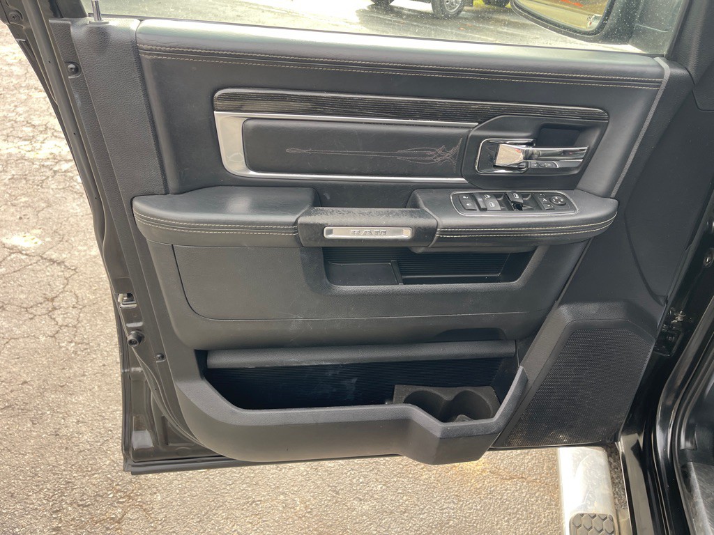2015 RAM 1500 Image 9