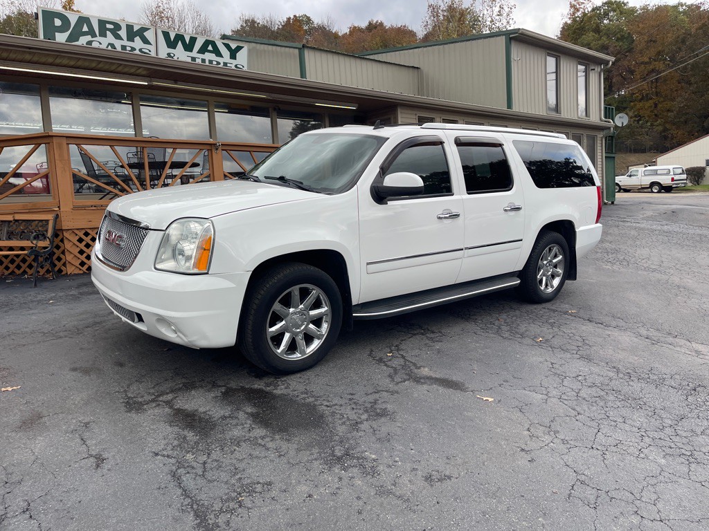2014 GMC Yukon Image 2