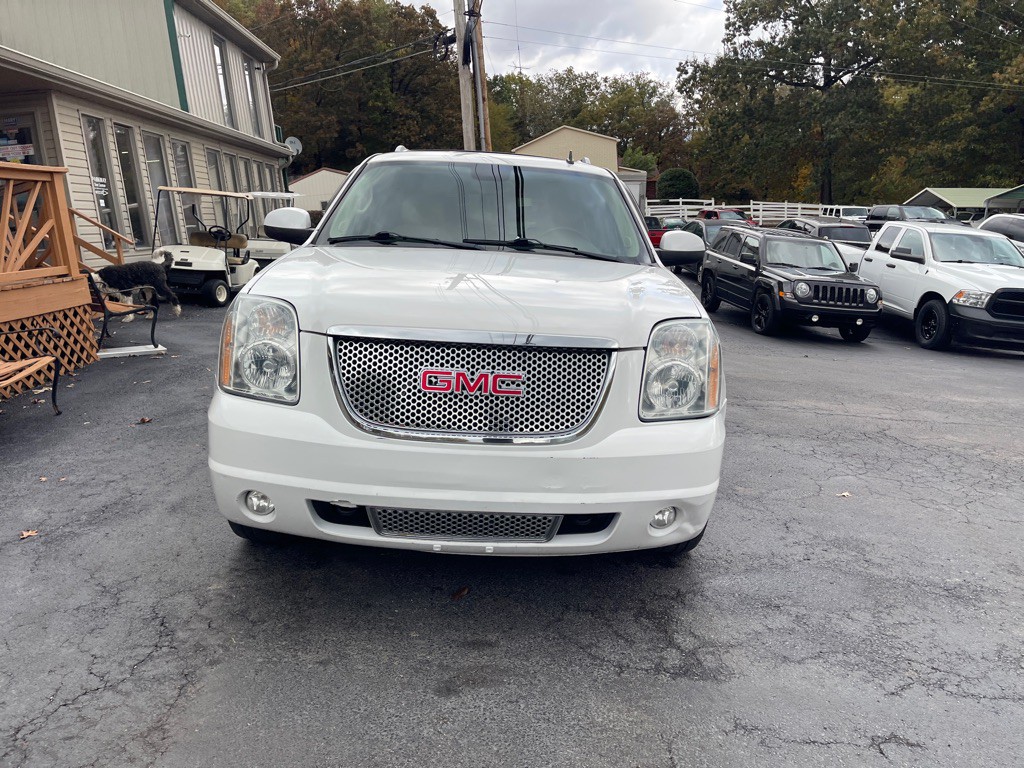 2014 GMC Yukon Image 3