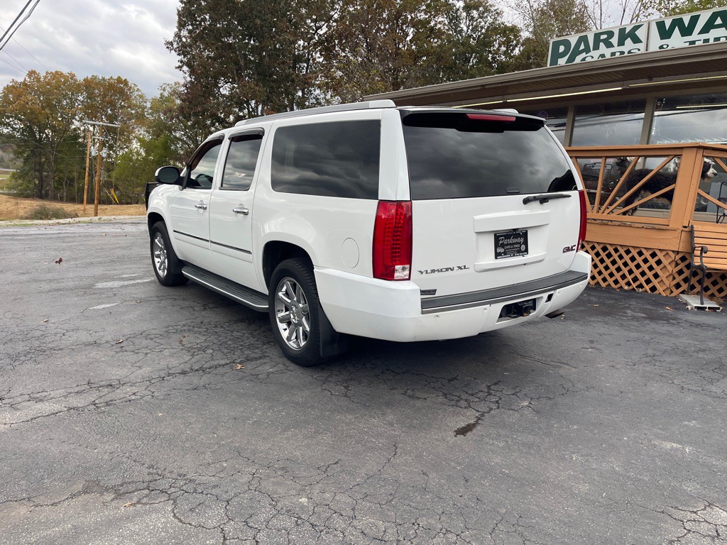 2014 GMC Yukon Image 8