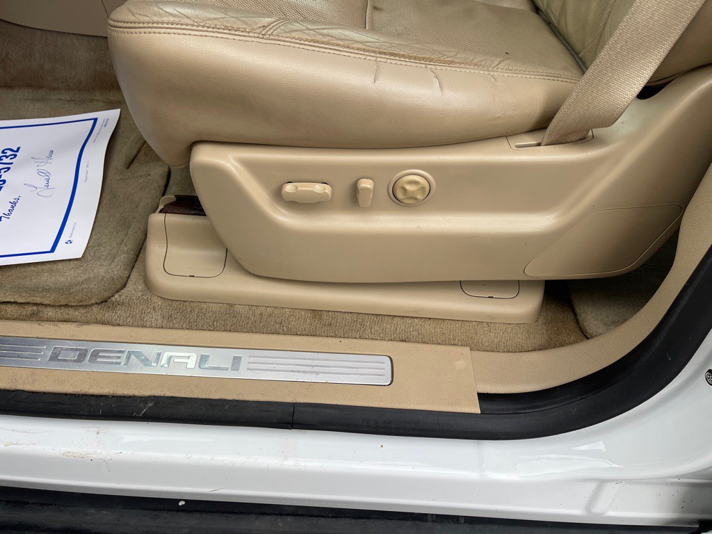 2014 GMC Yukon Image 15