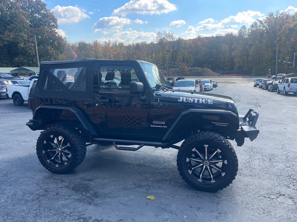2012 Jeep Wrangler Image 5