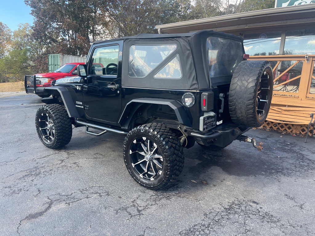 2012 Jeep Wrangler Image 8