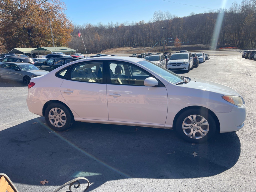 2010 Hyundai Elantra Image 5