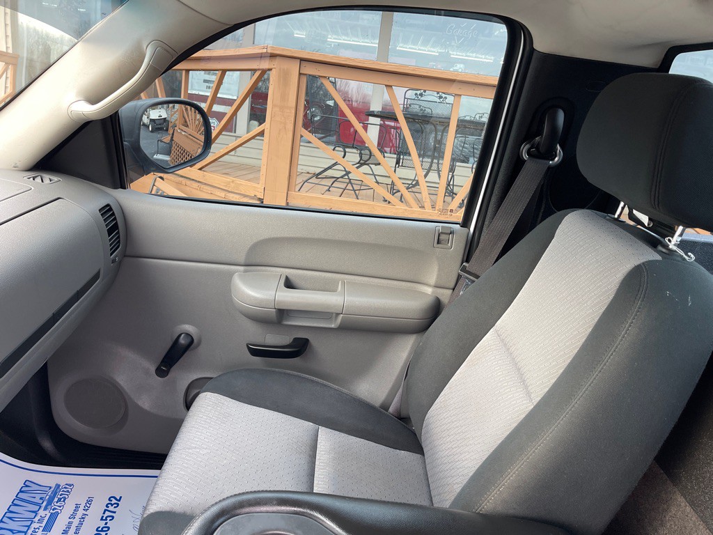 2007 Chevrolet Silverado 1500 Image 10