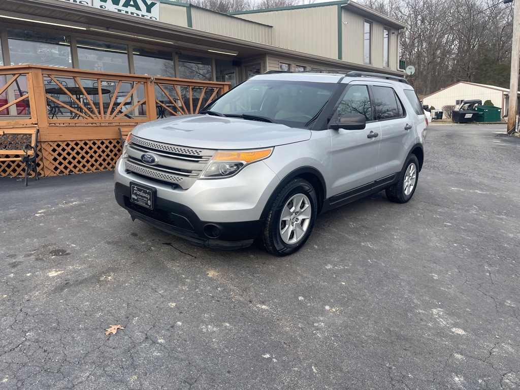 2013 Ford Explorer Image 2