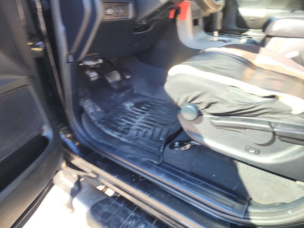 2011 Toyota Tundra Image 8