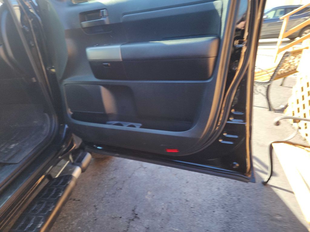 2011 Toyota Tundra Image 28