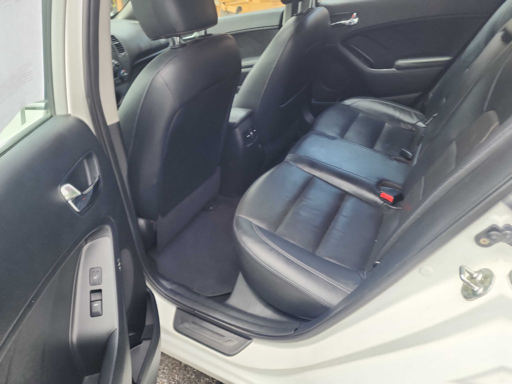 2014 Kia Forte Image 2