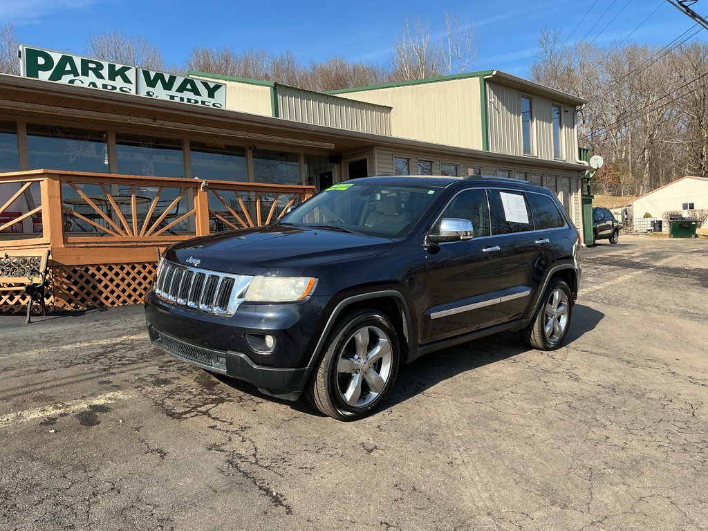 2011 Jeep Grand Cherokee Image 2