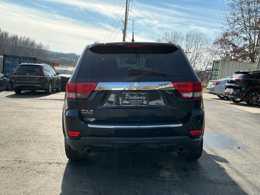 2011 Jeep Grand Cherokee Image 7