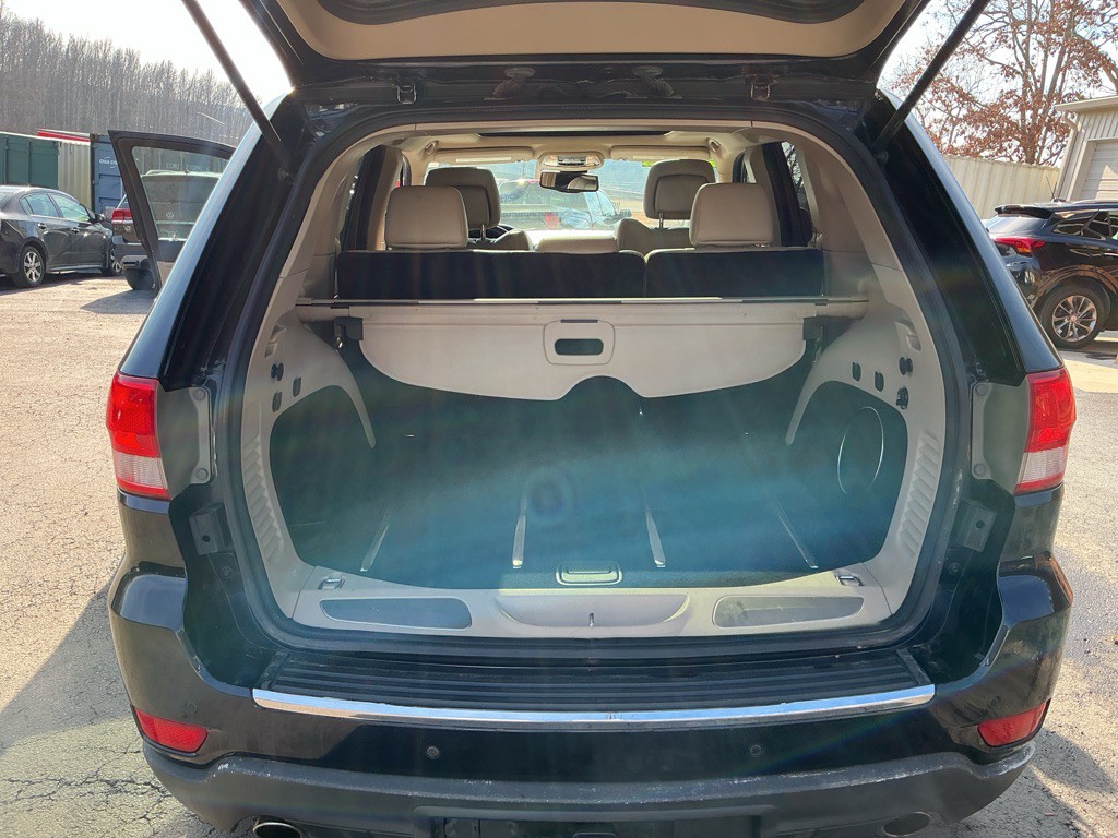 2011 Jeep Grand Cherokee Image 13