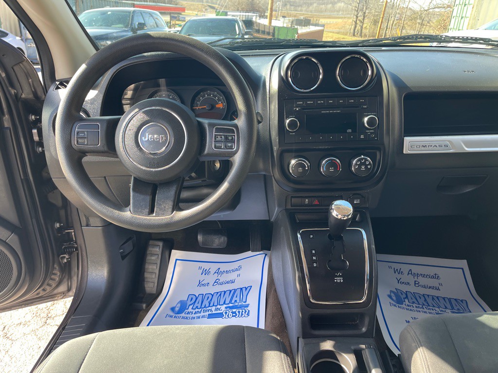 2014 Jeep Compass Image 12