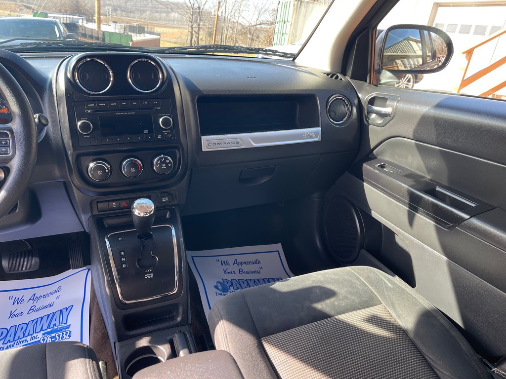 2014 Jeep Compass Image 13