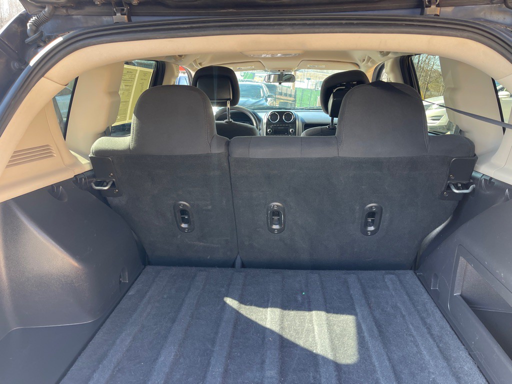 2014 Jeep Compass Image 15