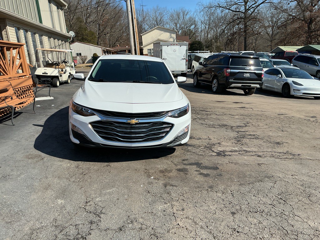 2020 Chevrolet Malibu Image 3