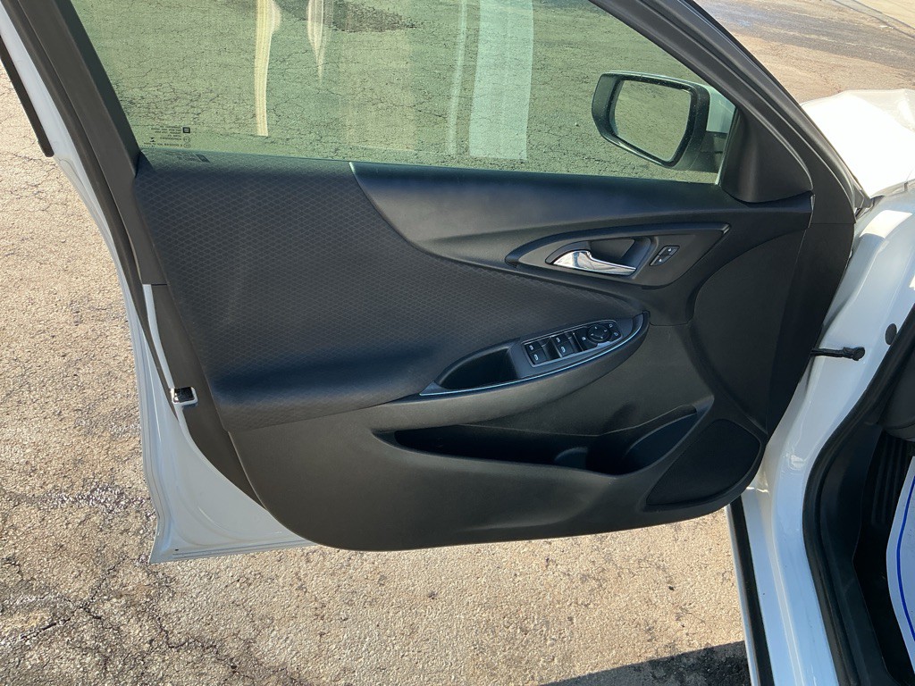 2020 Chevrolet Malibu Image 9
