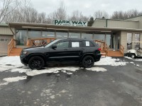 Image for 2018 Jeep Grand Cherokee Laredo ID: 7159640