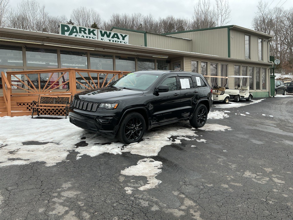 2018 Jeep Grand Cherokee Image 2