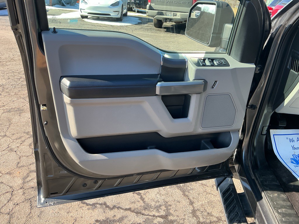 2016 Ford F-150 Image 8