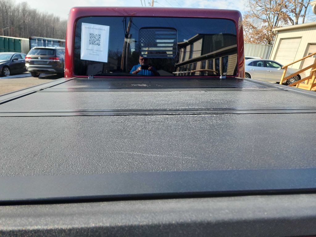 2021 Jeep Gladiator Image 2