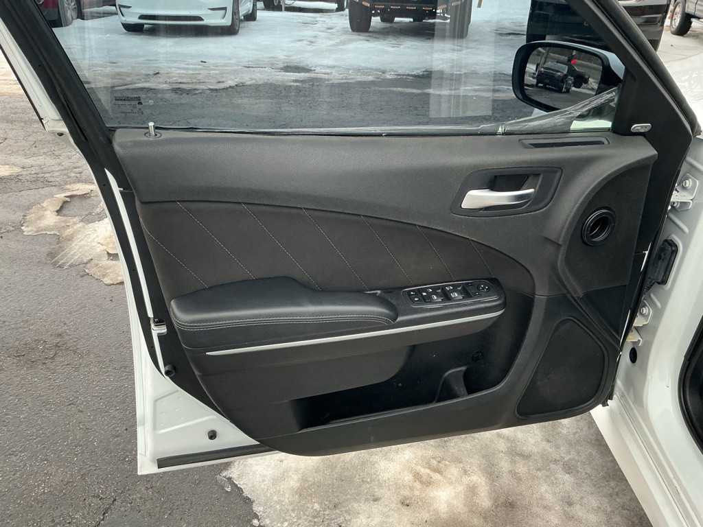 2022 Dodge Charger Image 11