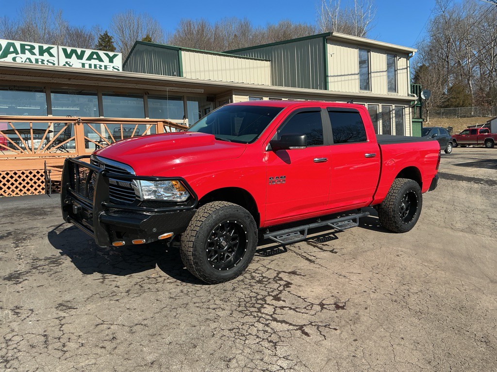 2014 RAM 1500 Image 2