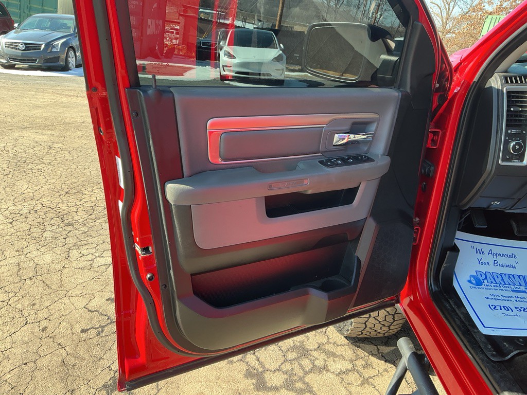 2014 RAM 1500 Image 9