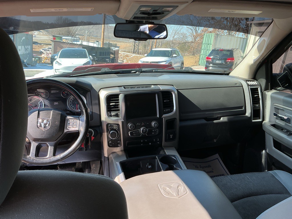 2014 RAM 1500 Image 12