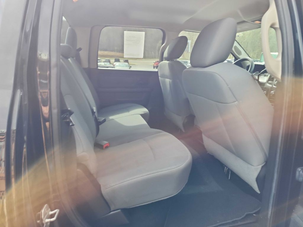 2014 RAM 1500 Image 3