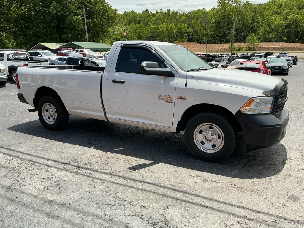 2019 RAM 1500 Image 5