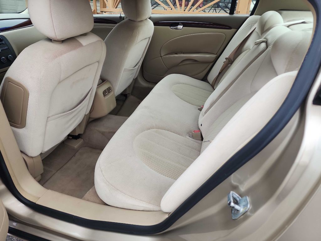 2006 Buick Lucerne Image 6