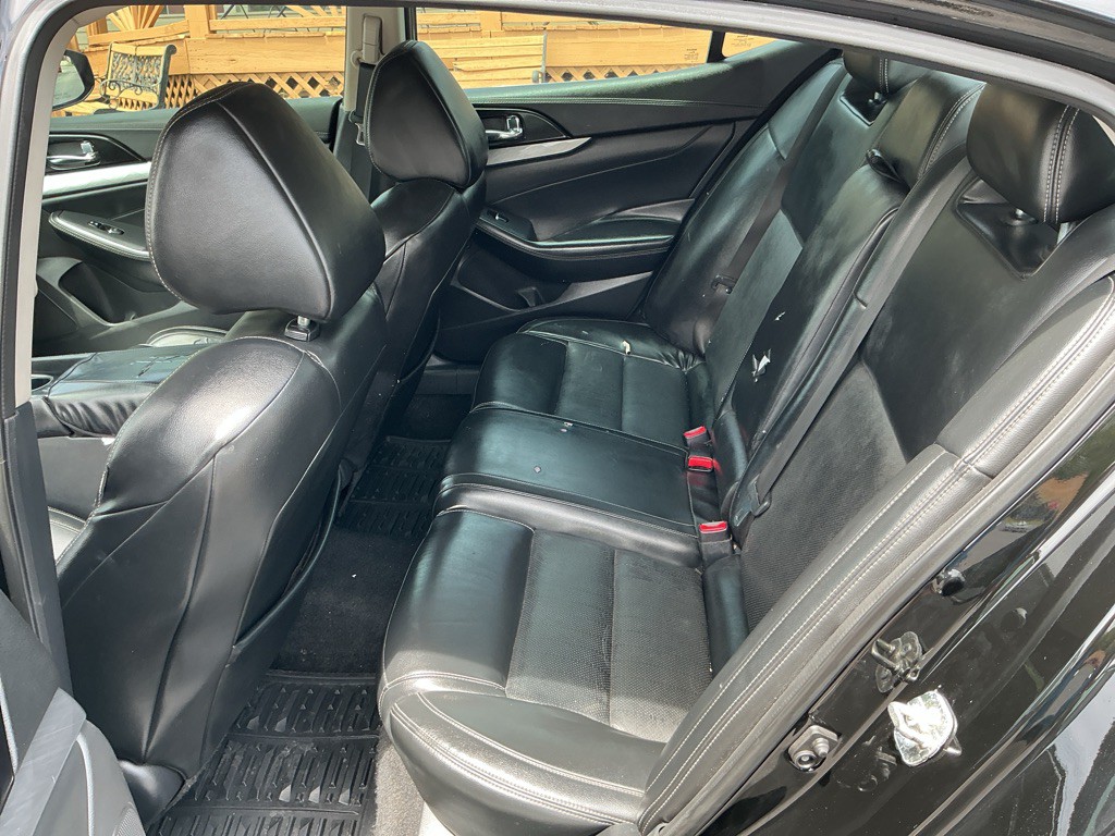 2018 Nissan Maxima Image 13