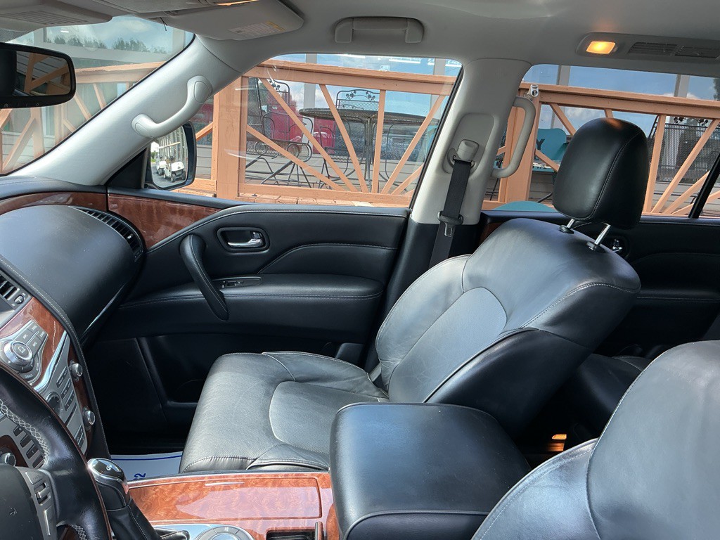 2018 INFINITI QX80 Image 10