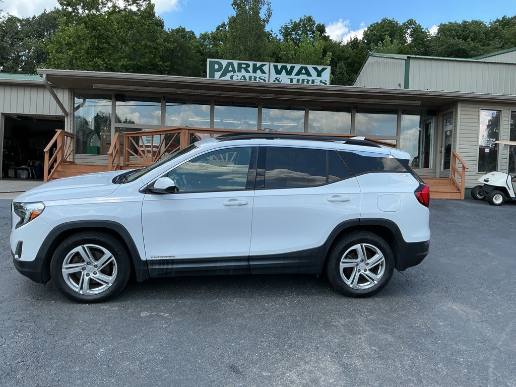2019 GMC Terrain Image 1