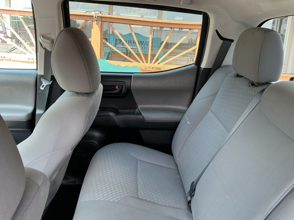2020 Toyota Tacoma Image 13