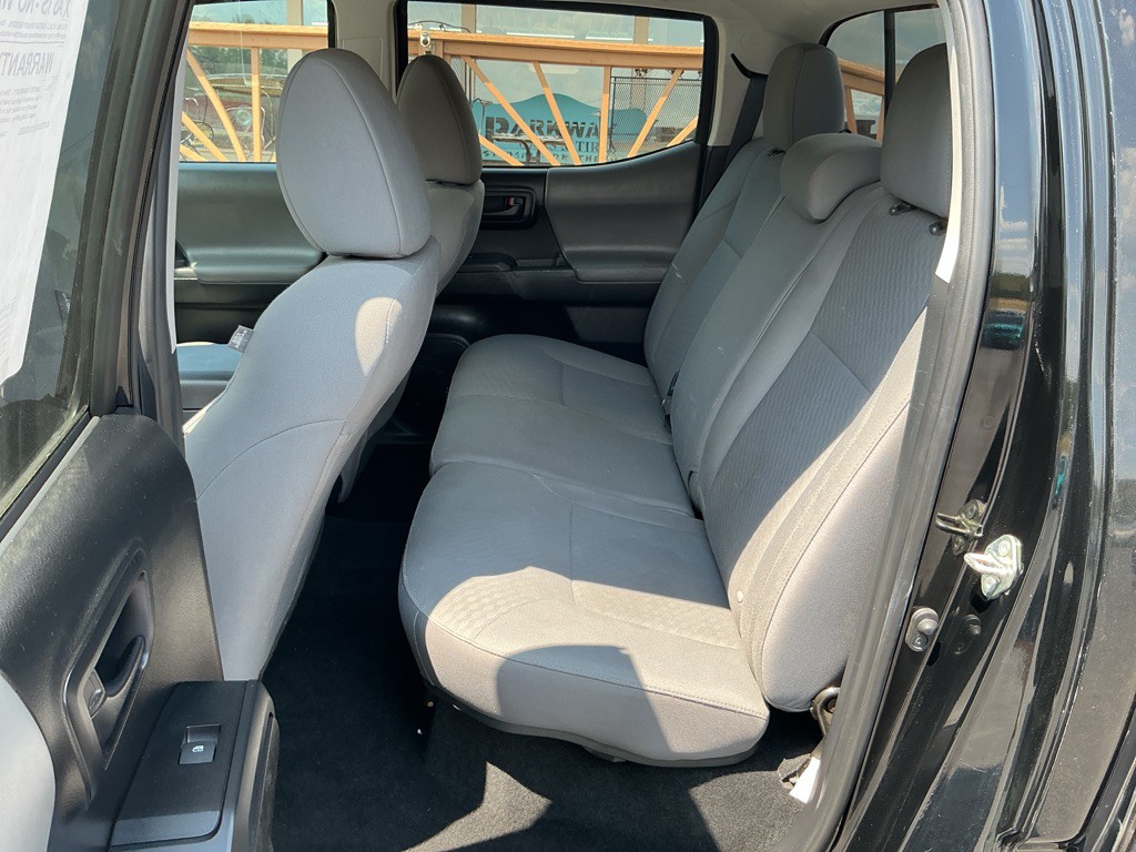2020 Toyota Tacoma Image 14