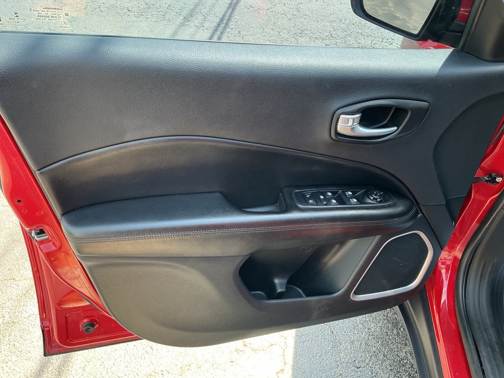 2021 Jeep Compass Image 9