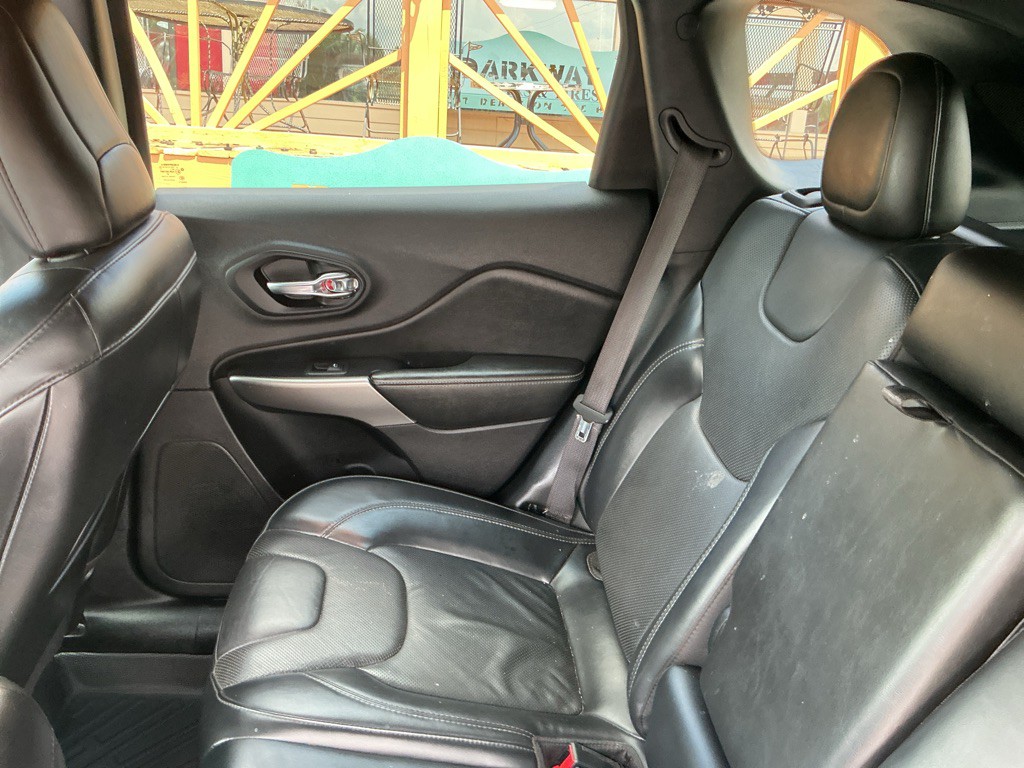 2020 Jeep Cherokee Image 13