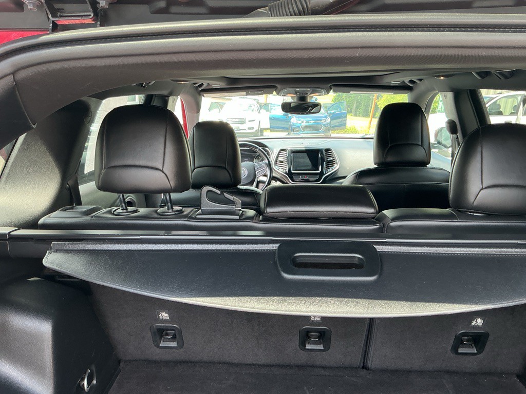 2020 Jeep Cherokee Image 15