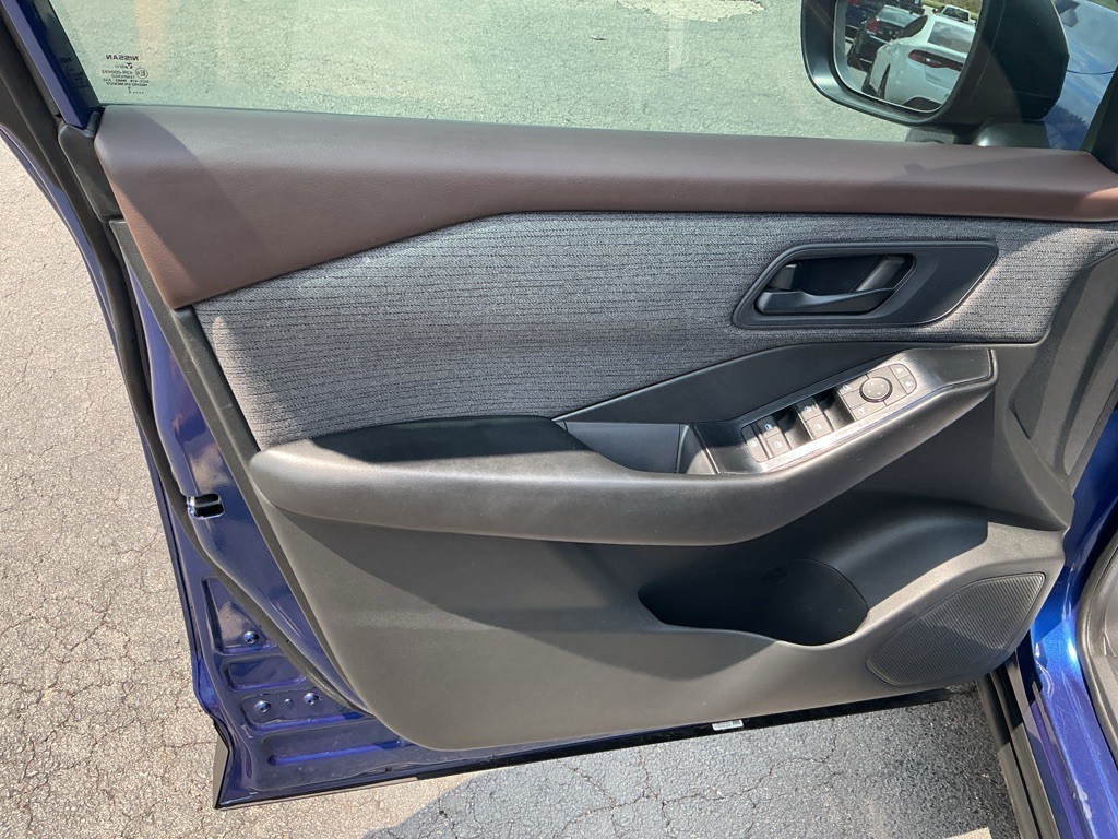 2023 Nissan Rogue Image 9