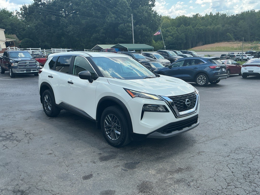 2023 Nissan Rogue Image 4