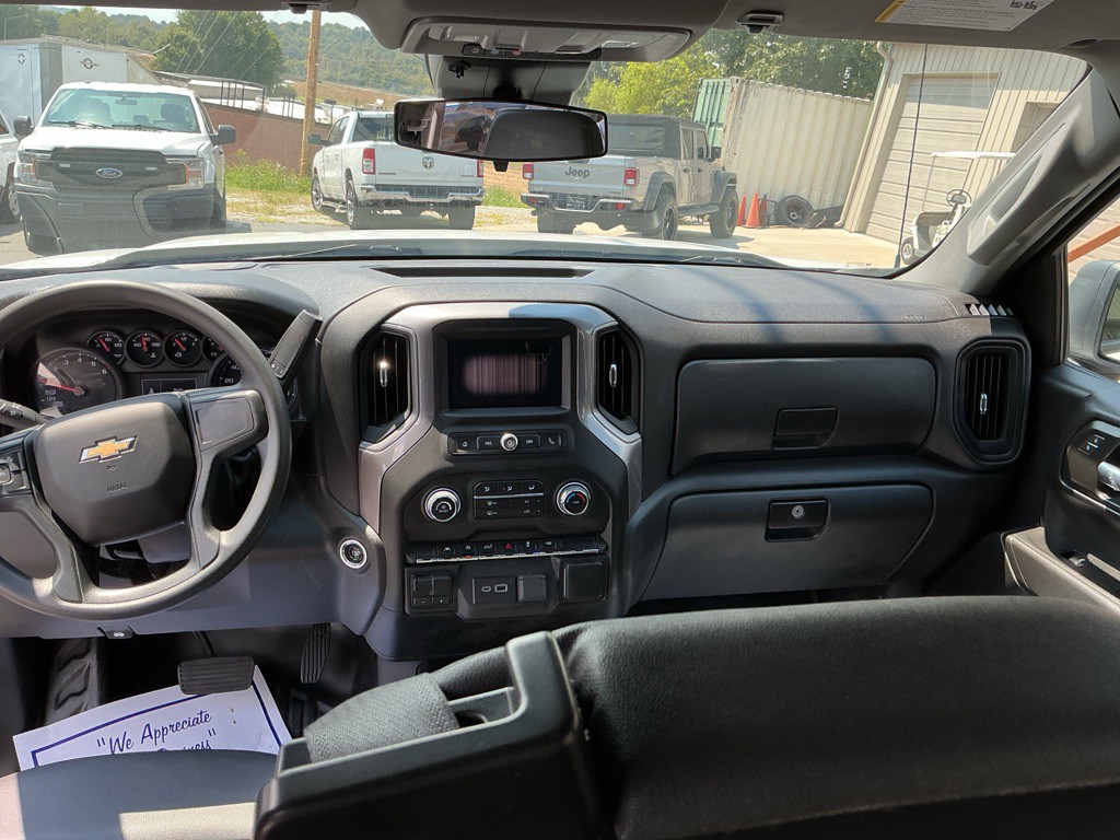 2023 Chevrolet Silverado 1500 Image 12