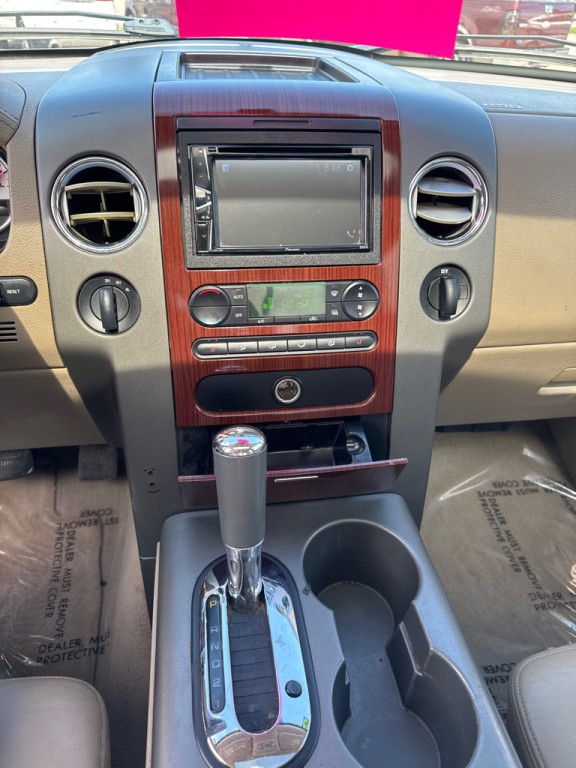 2005 Ford F-150 Image 10