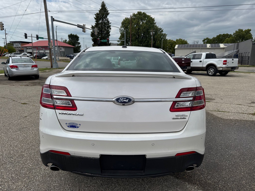 2019 Ford Taurus Image 5