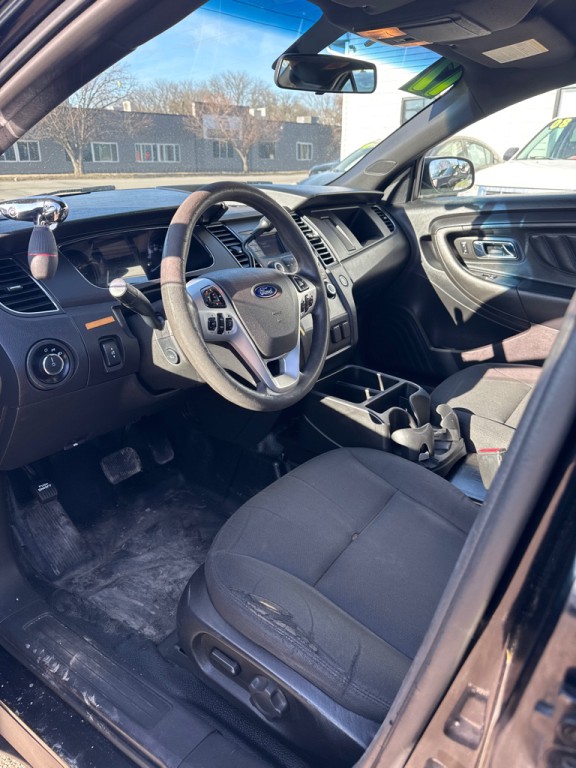 2017 Ford Taurus Image 5