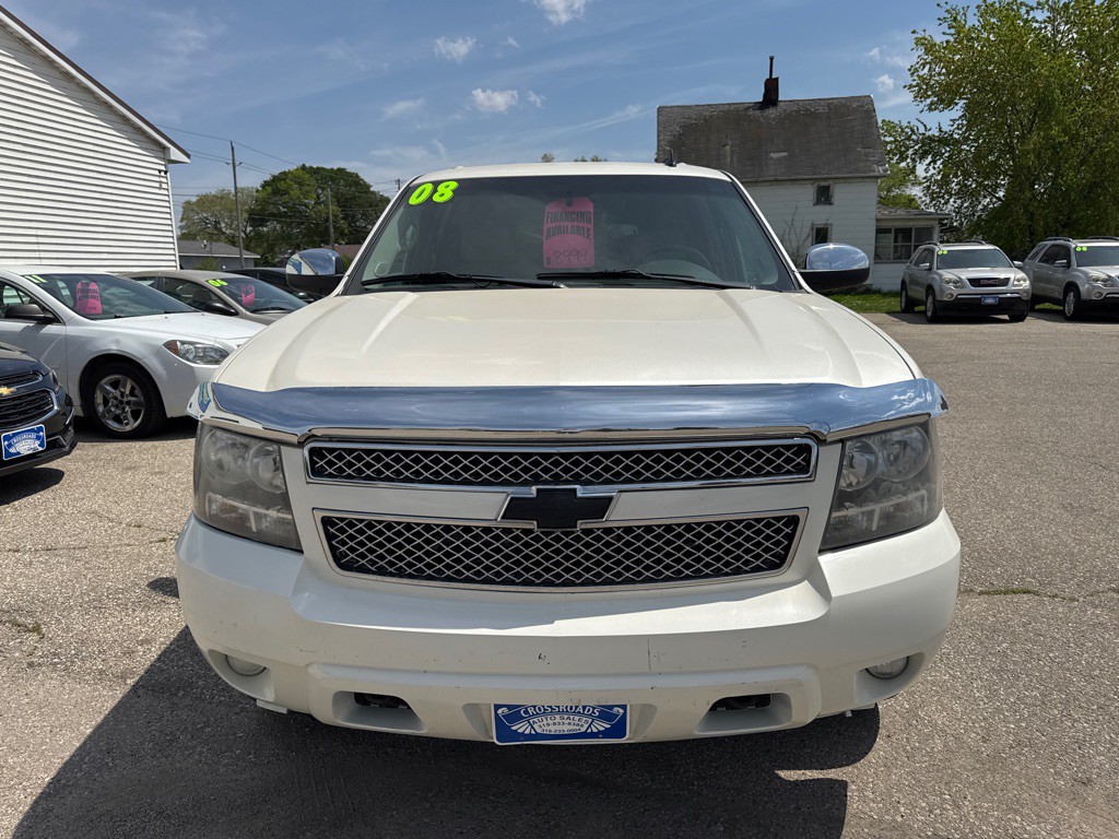2008 Chevrolet Suburban Image 3