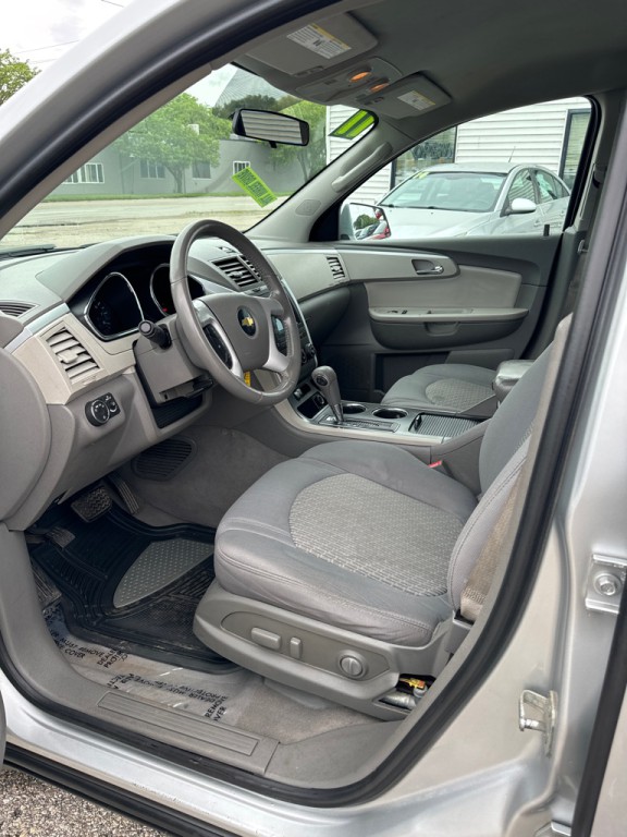 2011 Chevrolet Traverse Image 7