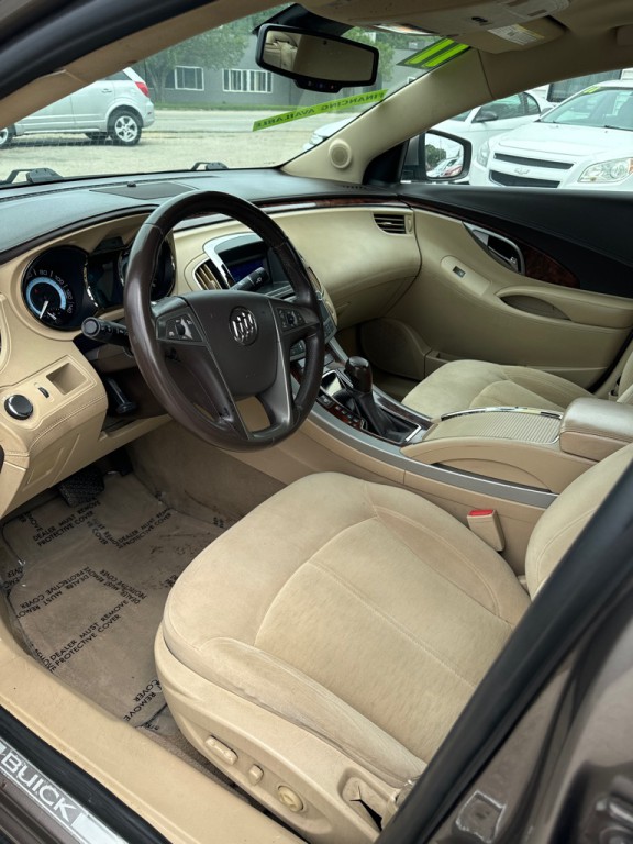 2011 Buick Lacrosse Image 6